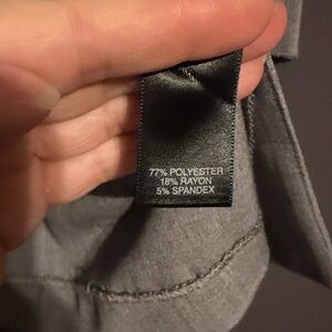 Avenue Women's Classic Gray Blazer